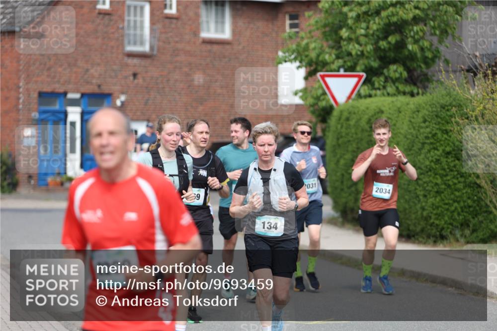 10.05.2026 - 8. Wedeler Halbmarathon Andreas Tolksdorf http://msf.ph/oto/9693459 10.05.2026 10:19:25 Laufen 2200, 69, 134, 031, 2034 meine-sportfotos.de
