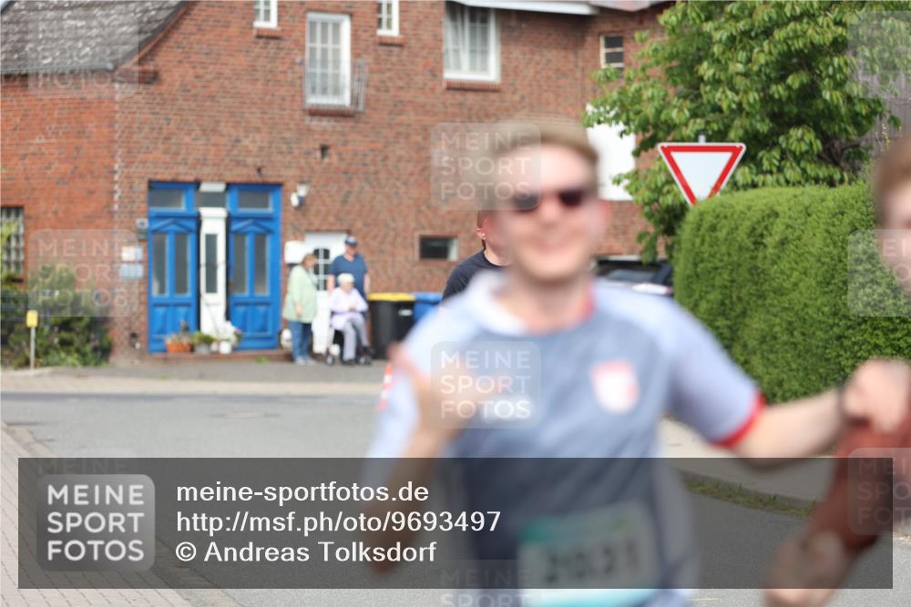 10.05.2026 - 8. Wedeler Halbmarathon Andreas Tolksdorf http://msf.ph/oto/9693497 10.05.2026 10:19:31 Laufen 2031 meine-sportfotos.de