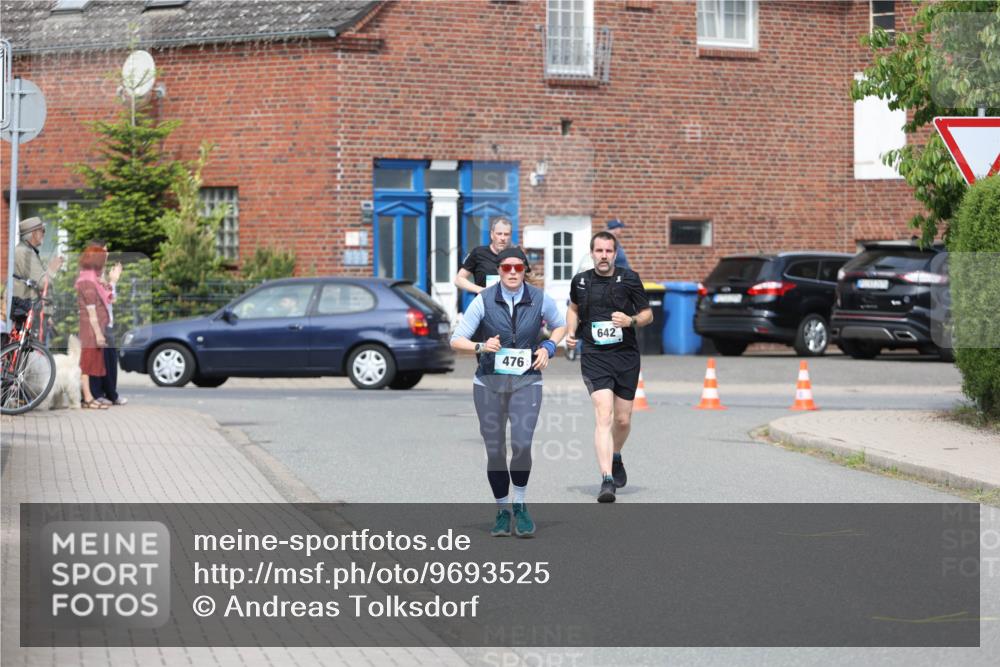 10.05.2026 - 8. Wedeler Halbmarathon Andreas Tolksdorf http://msf.ph/oto/9693525 10.05.2026 10:19:39 Laufen 476, 642 meine-sportfotos.de