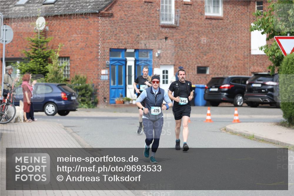 10.05.2026 - 8. Wedeler Halbmarathon Andreas Tolksdorf http://msf.ph/oto/9693533 10.05.2026 10:19:39 Laufen 48, 476, 642 meine-sportfotos.de