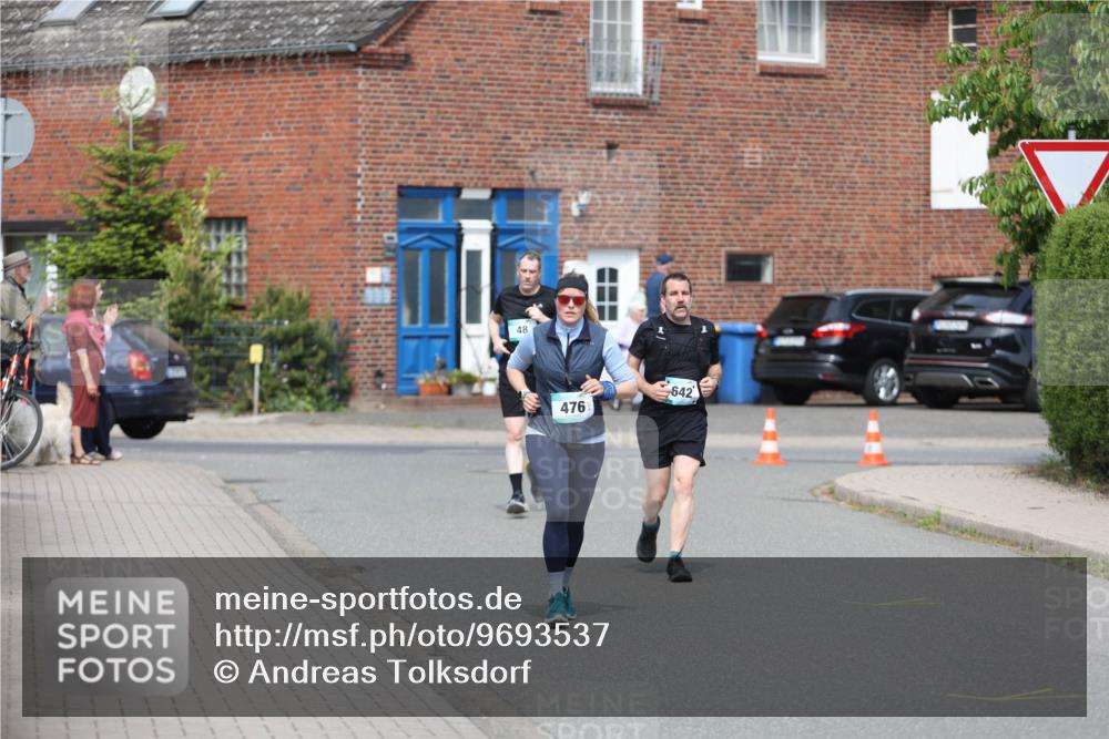 10.05.2026 - 8. Wedeler Halbmarathon Andreas Tolksdorf http://msf.ph/oto/9693537 10.05.2026 10:19:39 Laufen 48, 476, 642 meine-sportfotos.de