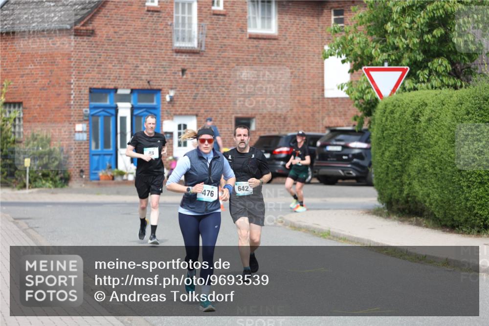 10.05.2026 - 8. Wedeler Halbmarathon Andreas Tolksdorf http://msf.ph/oto/9693539 10.05.2026 10:19:40 Laufen 48, 476, 642 meine-sportfotos.de