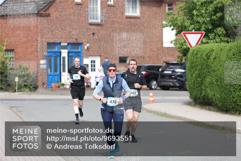 10.05.2026 - 8. Wedeler Halbmarathon Andreas Tolksdorf http://msf.ph/oto/9693551 10.05.2026 10:19:41 Laufen 48, 476, 642 meine-sportfotos.de