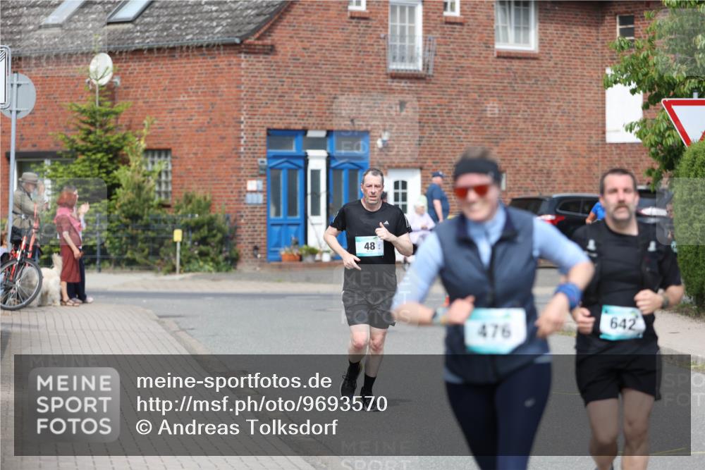 10.05.2026 - 8. Wedeler Halbmarathon Andreas Tolksdorf http://msf.ph/oto/9693570 10.05.2026 10:19:43 Laufen 48, 476, 642 meine-sportfotos.de