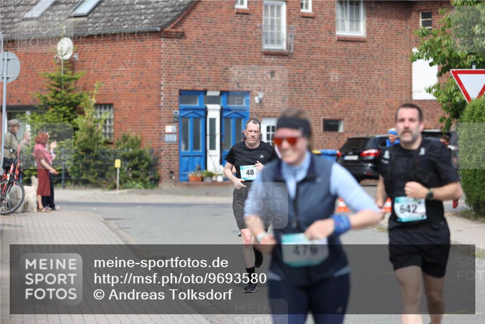 10.05.2026 - 8. Wedeler Halbmarathon Andreas Tolksdorf http://msf.ph/oto/9693580 10.05.2026 10:19:43 Laufen 48, 476, 642 meine-sportfotos.de