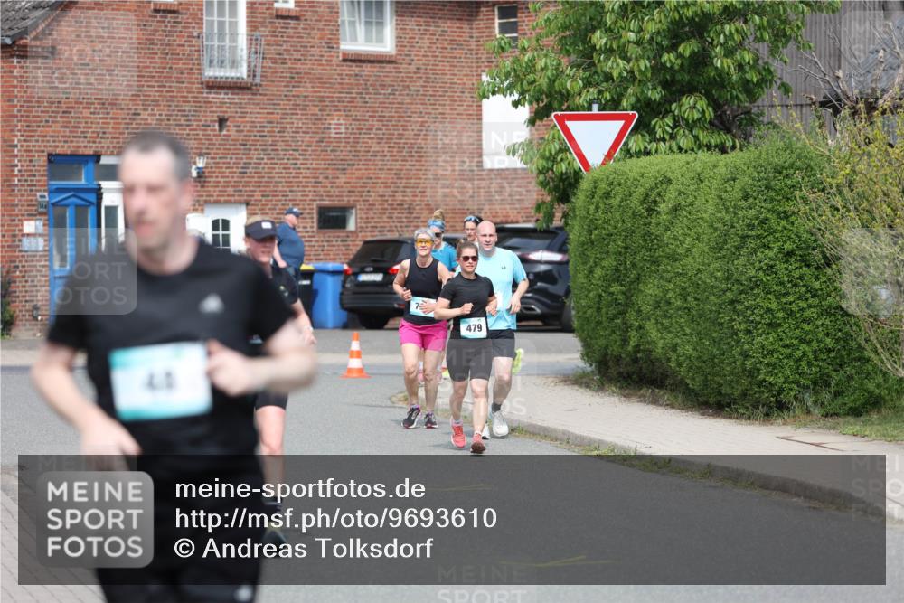 10.05.2026 - 8. Wedeler Halbmarathon Andreas Tolksdorf http://msf.ph/oto/9693610 10.05.2026 10:19:48 Laufen 479 meine-sportfotos.de