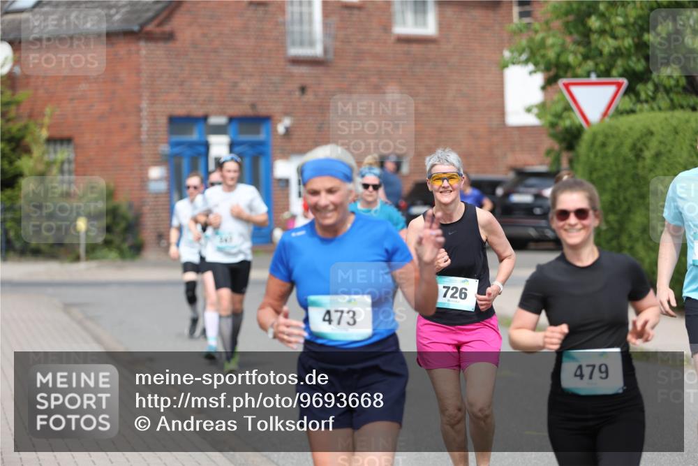 10.05.2026 - 8. Wedeler Halbmarathon Andreas Tolksdorf http://msf.ph/oto/9693668 10.05.2026 10:19:54 Laufen 473, 726, 479 meine-sportfotos.de