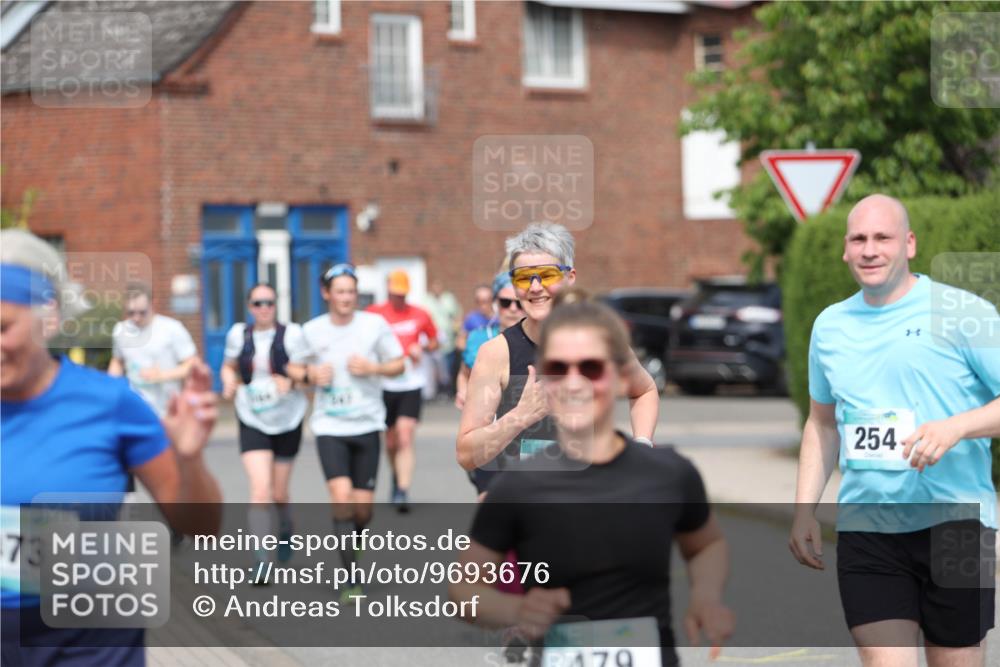 10.05.2026 - 8. Wedeler Halbmarathon Andreas Tolksdorf http://msf.ph/oto/9693676 10.05.2026 10:19:54 Laufen 73, 179, 254 meine-sportfotos.de