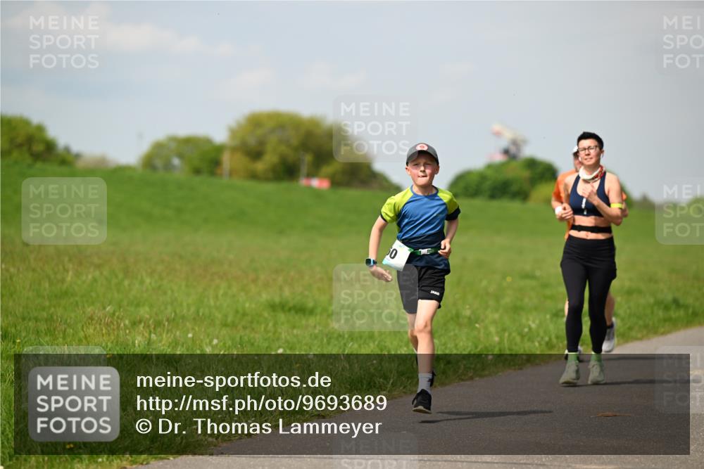 10.05.2026 - 8. Wedeler Halbmarathon Dr. Thomas Lammeyer http://msf.ph/oto/9693689 10.05.2026 11:18:18 Laufen  meine-sportfotos.de