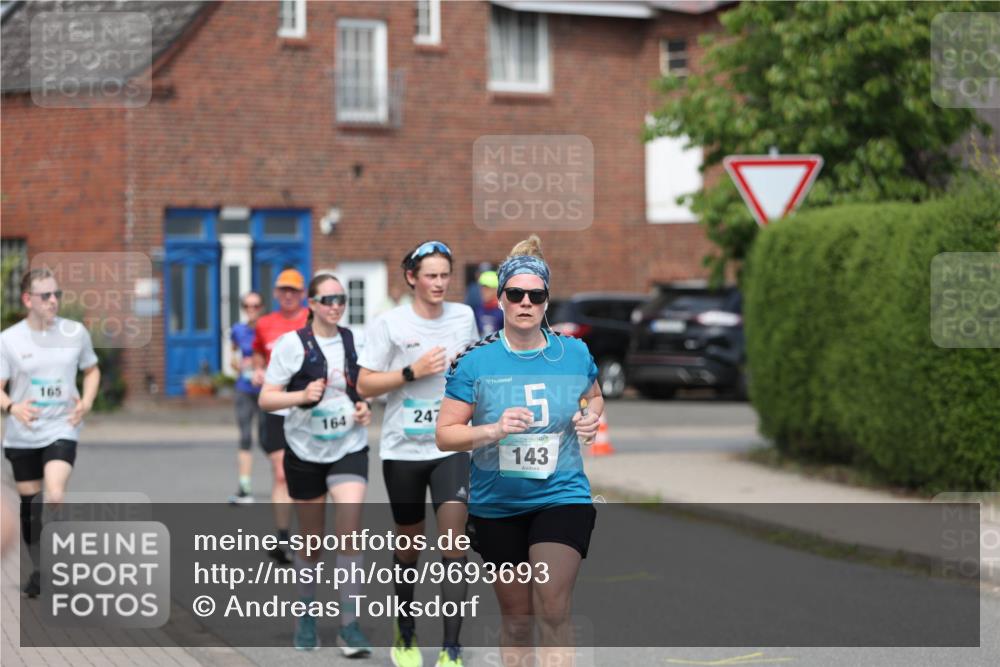 10.05.2026 - 8. Wedeler Halbmarathon Andreas Tolksdorf http://msf.ph/oto/9693693 10.05.2026 10:19:56 Laufen 165, 164, 247, 143 meine-sportfotos.de