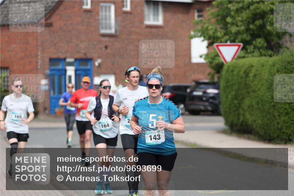 10.05.2026 - 8. Wedeler Halbmarathon Andreas Tolksdorf http://msf.ph/oto/9693699 10.05.2026 10:19:57 Laufen 165, 164, 2, 550, 143 meine-sportfotos.de