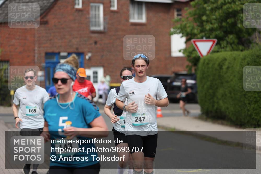 10.05.2026 - 8. Wedeler Halbmarathon Andreas Tolksdorf http://msf.ph/oto/9693707 10.05.2026 10:19:58 Laufen 165, 143, 247 meine-sportfotos.de