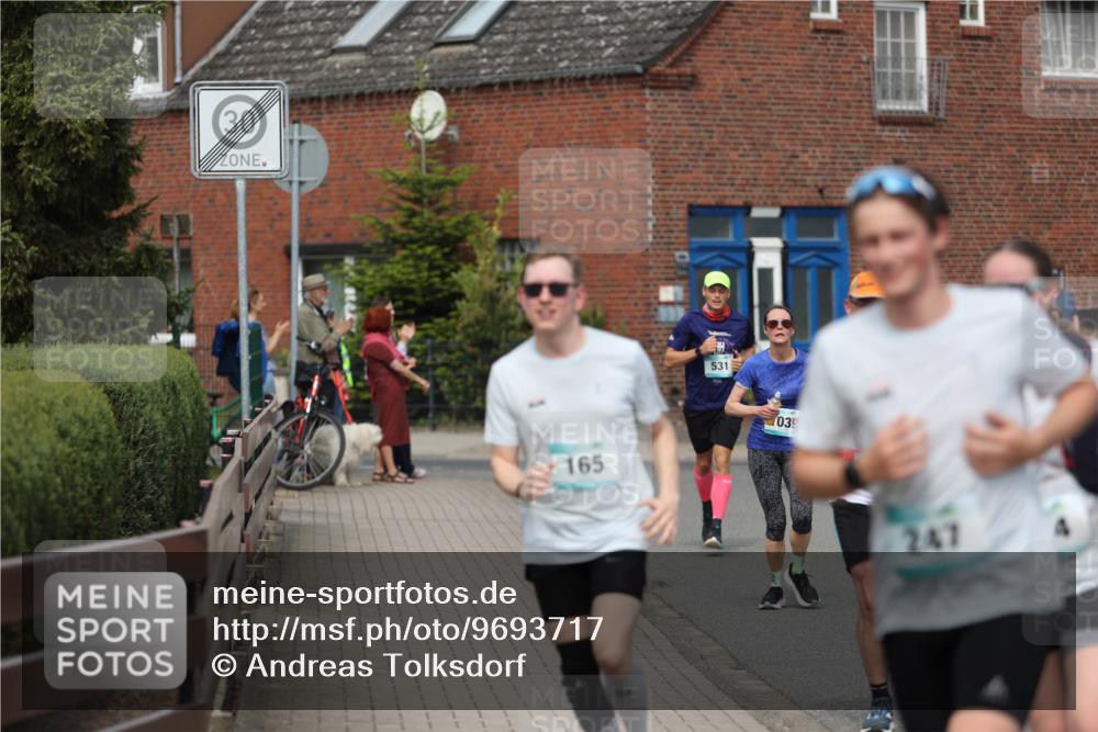 10.05.2026 - 8. Wedeler Halbmarathon Andreas Tolksdorf http://msf.ph/oto/9693717 10.05.2026 10:19:59 Laufen 165, 531, 039, 247 meine-sportfotos.de