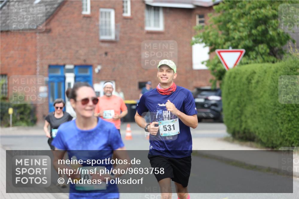 10.05.2026 - 8. Wedeler Halbmarathon Andreas Tolksdorf http://msf.ph/oto/9693758 10.05.2026 10:20:05 Laufen 376, 531, 10 meine-sportfotos.de