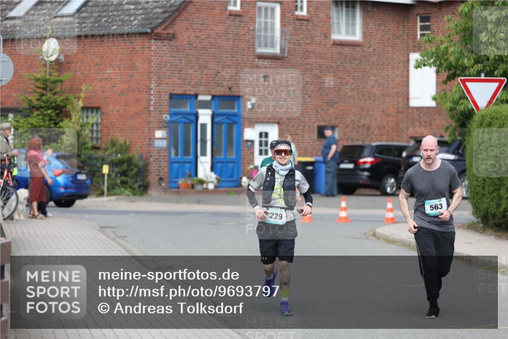 10.05.2026 - 8. Wedeler Halbmarathon Andreas Tolksdorf http://msf.ph/oto/9693797 10.05.2026 10:20:17 Laufen 229, 563 meine-sportfotos.de