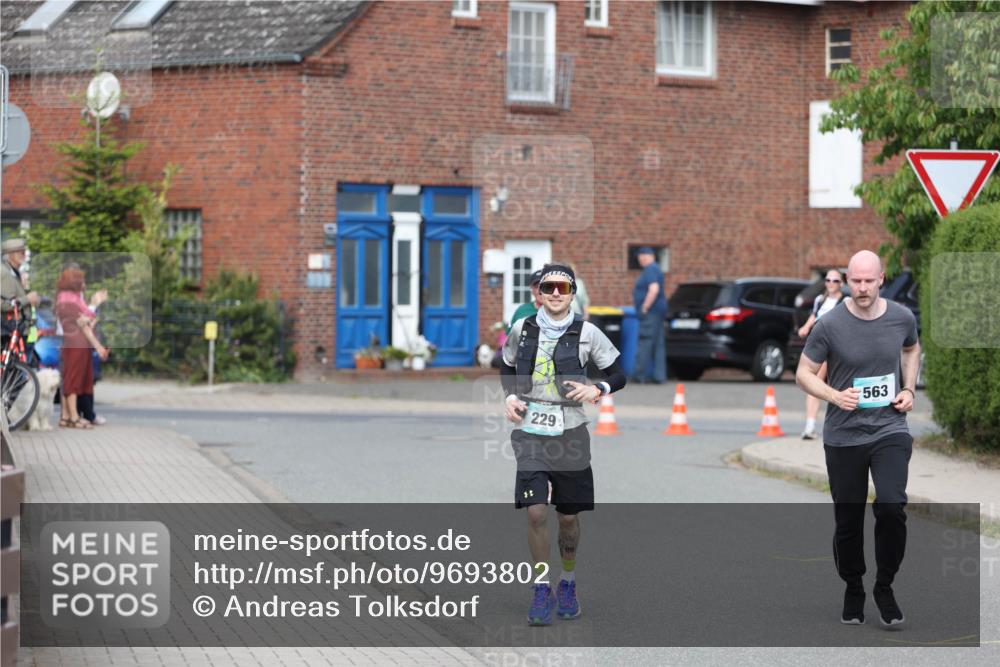 10.05.2026 - 8. Wedeler Halbmarathon Andreas Tolksdorf http://msf.ph/oto/9693802 10.05.2026 10:20:17 Laufen 13, 229, 563 meine-sportfotos.de