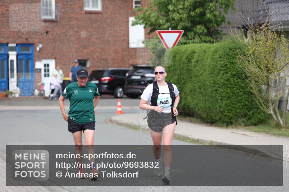 10.05.2026 - 8. Wedeler Halbmarathon Andreas Tolksdorf http://msf.ph/oto/9693832 10.05.2026 10:20:25 Laufen 545 meine-sportfotos.de