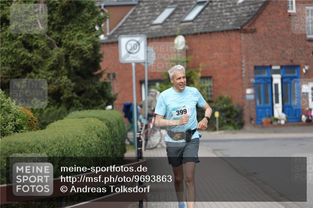 10.05.2026 - 8. Wedeler Halbmarathon Andreas Tolksdorf http://msf.ph/oto/9693863 10.05.2026 10:20:34 Laufen 30, 399 meine-sportfotos.de