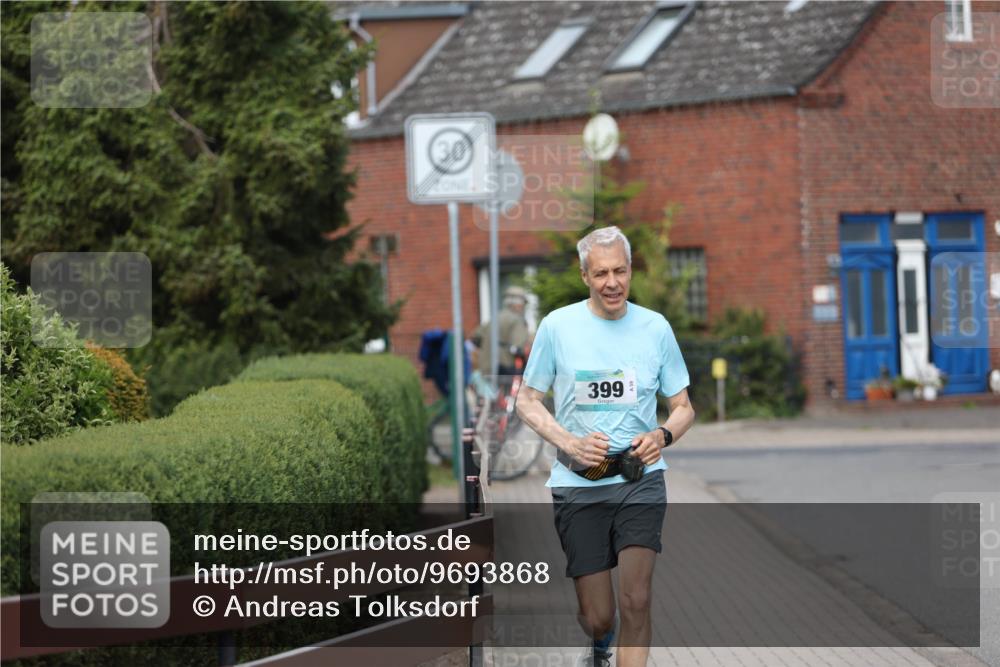 10.05.2026 - 8. Wedeler Halbmarathon Andreas Tolksdorf http://msf.ph/oto/9693868 10.05.2026 10:20:34 Laufen 30, 399 meine-sportfotos.de