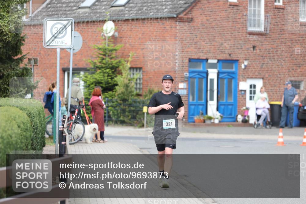 10.05.2026 - 8. Wedeler Halbmarathon Andreas Tolksdorf http://msf.ph/oto/9693873 10.05.2026 10:20:44 Laufen 321 meine-sportfotos.de