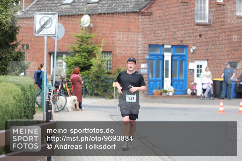 10.05.2026 - 8. Wedeler Halbmarathon Andreas Tolksdorf http://msf.ph/oto/9693884 10.05.2026 10:20:44 Laufen 321 meine-sportfotos.de