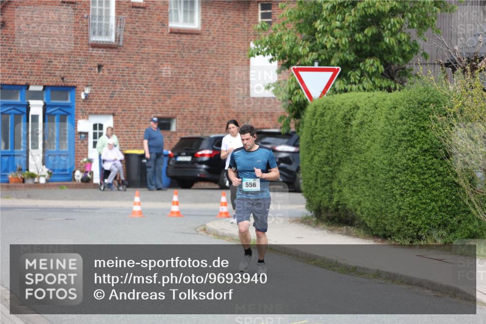 10.05.2026 - 8. Wedeler Halbmarathon Andreas Tolksdorf http://msf.ph/oto/9693940 10.05.2026 10:21:03 Laufen 556 meine-sportfotos.de