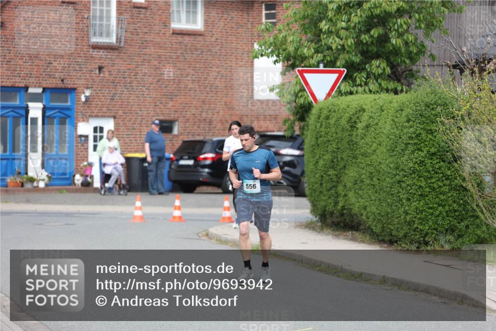10.05.2026 - 8. Wedeler Halbmarathon Andreas Tolksdorf http://msf.ph/oto/9693942 10.05.2026 10:21:03 Laufen 556 meine-sportfotos.de
