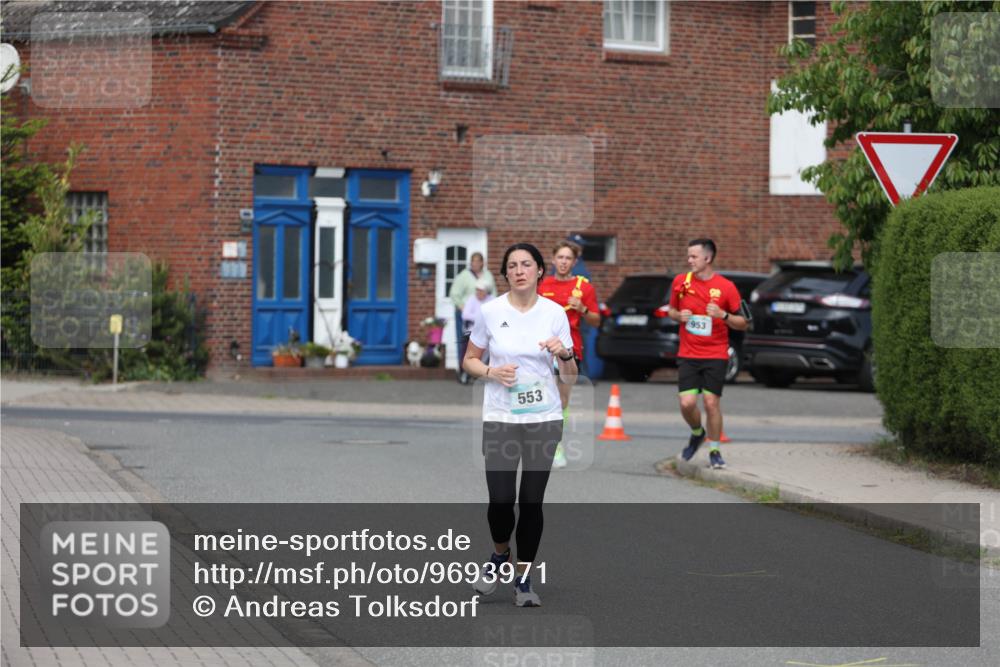 10.05.2026 - 8. Wedeler Halbmarathon Andreas Tolksdorf http://msf.ph/oto/9693971 10.05.2026 10:21:08 Laufen 553, 953 meine-sportfotos.de