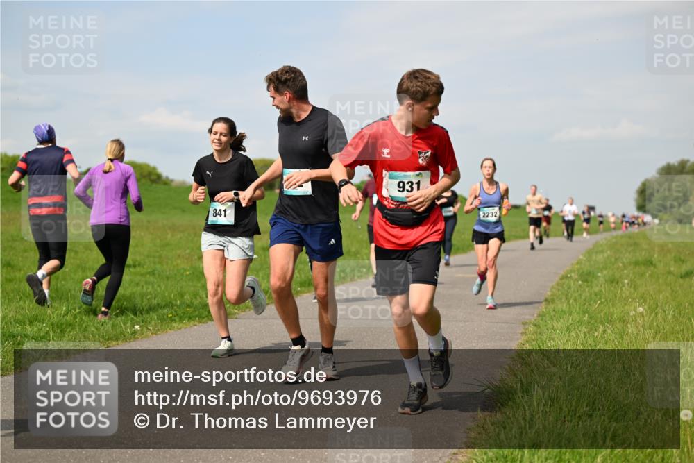10.05.2026 - 8. Wedeler Halbmarathon Dr. Thomas Lammeyer http://msf.ph/oto/9693976 10.05.2026 11:18:47 Laufen 841, 931, 2232 meine-sportfotos.de