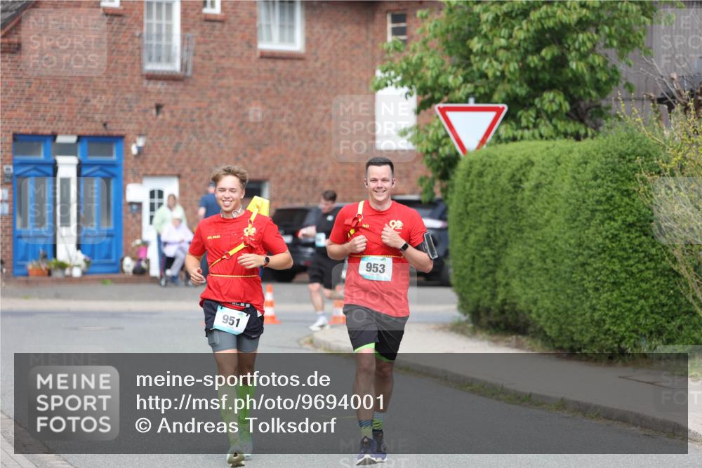 10.05.2026 - 8. Wedeler Halbmarathon Andreas Tolksdorf http://msf.ph/oto/9694001 10.05.2026 10:21:14 Laufen 951, 953 meine-sportfotos.de