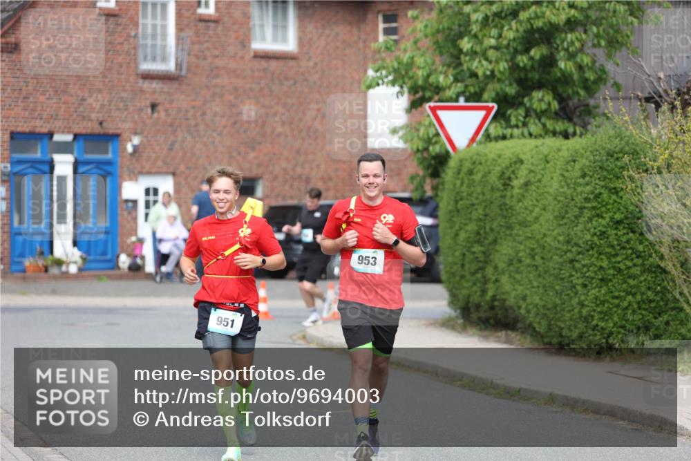 10.05.2026 - 8. Wedeler Halbmarathon Andreas Tolksdorf http://msf.ph/oto/9694003 10.05.2026 10:21:14 Laufen 951, 953 meine-sportfotos.de