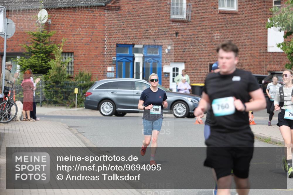 10.05.2026 - 8. Wedeler Halbmarathon Andreas Tolksdorf http://msf.ph/oto/9694095 10.05.2026 10:21:24 Laufen 47841, 208, 760, 703, 79 meine-sportfotos.de