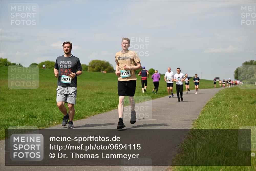 10.05.2026 - 8. Wedeler Halbmarathon Dr. Thomas Lammeyer http://msf.ph/oto/9694115 10.05.2026 11:18:56 Laufen 2071, 2115 meine-sportfotos.de