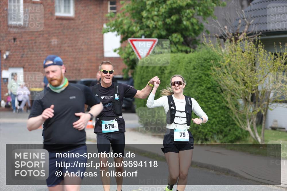 10.05.2026 - 8. Wedeler Halbmarathon Andreas Tolksdorf http://msf.ph/oto/9694118 10.05.2026 10:21:26 Laufen 878, 79 meine-sportfotos.de