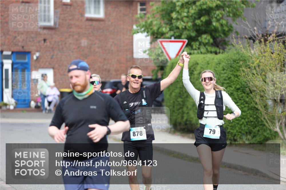 10.05.2026 - 8. Wedeler Halbmarathon Andreas Tolksdorf http://msf.ph/oto/9694123 10.05.2026 10:21:26 Laufen 878, 79 meine-sportfotos.de