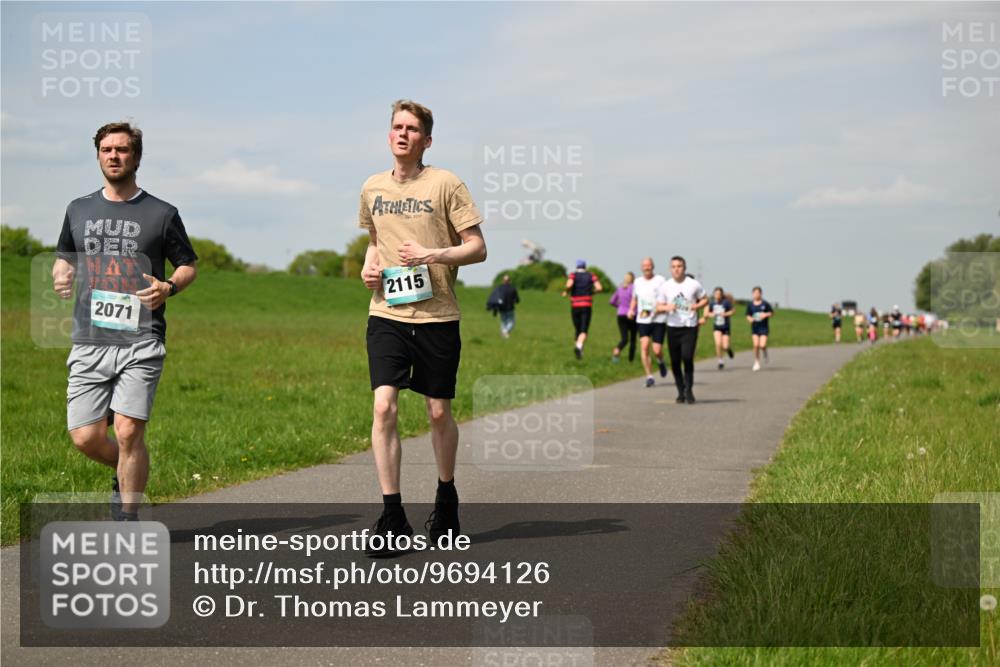 10.05.2026 - 8. Wedeler Halbmarathon Dr. Thomas Lammeyer http://msf.ph/oto/9694126 10.05.2026 11:18:57 Laufen 2071, 2115 meine-sportfotos.de