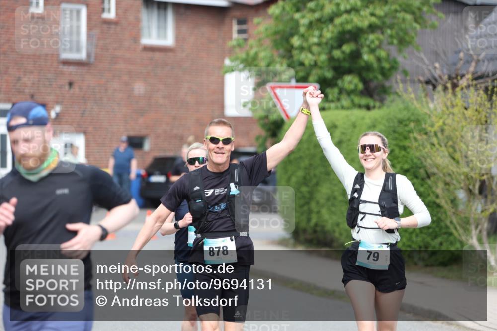 10.05.2026 - 8. Wedeler Halbmarathon Andreas Tolksdorf http://msf.ph/oto/9694131 10.05.2026 10:21:27 Laufen 878, 79 meine-sportfotos.de
