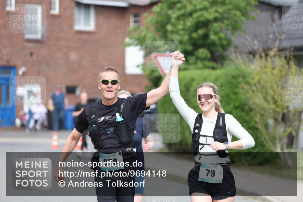 10.05.2026 - 8. Wedeler Halbmarathon Andreas Tolksdorf http://msf.ph/oto/9694148 10.05.2026 10:21:28 Laufen 878, 79 meine-sportfotos.de
