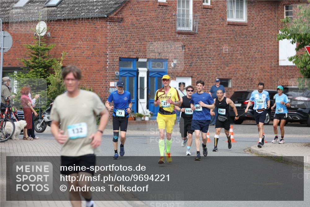 10.05.2026 - 8. Wedeler Halbmarathon Andreas Tolksdorf http://msf.ph/oto/9694221 10.05.2026 10:21:44 Laufen 73, 27, 690, 1026, 2067, 1044, 667 meine-sportfotos.de