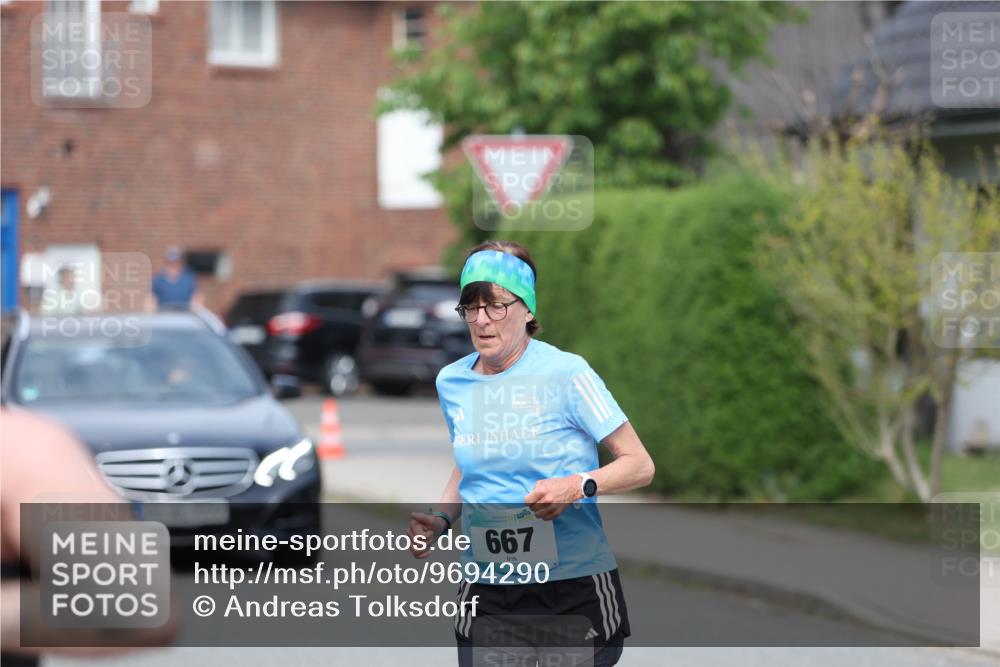 10.05.2026 - 8. Wedeler Halbmarathon Andreas Tolksdorf http://msf.ph/oto/9694290 10.05.2026 10:21:54 Laufen 667 meine-sportfotos.de