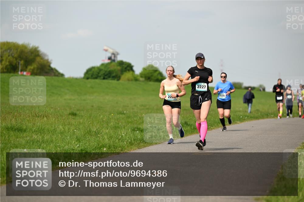 10.05.2026 - 8. Wedeler Halbmarathon Dr. Thomas Lammeyer http://msf.ph/oto/9694386 10.05.2026 11:19:24 Laufen 2227, 2178 meine-sportfotos.de