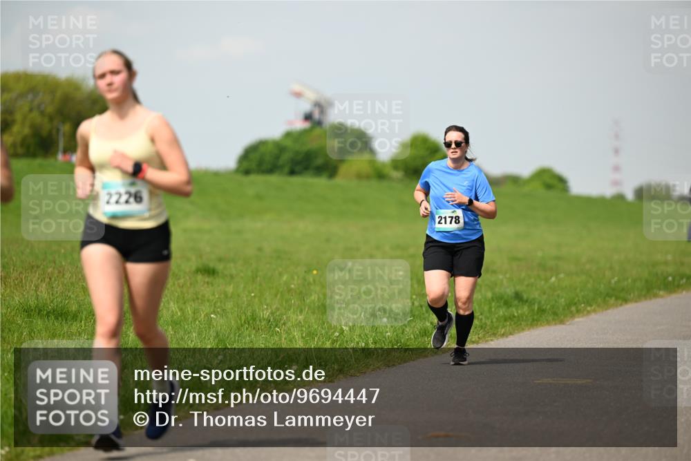 10.05.2026 - 8. Wedeler Halbmarathon Dr. Thomas Lammeyer http://msf.ph/oto/9694447 10.05.2026 11:19:29 Laufen 2226, 2178 meine-sportfotos.de
