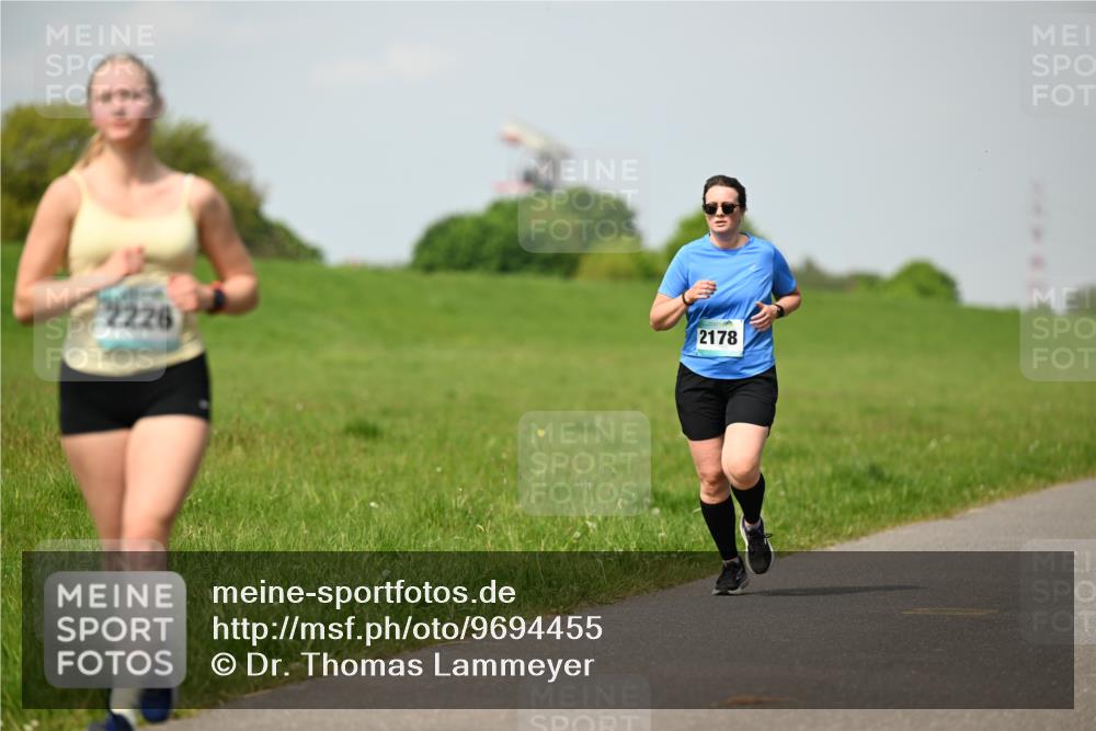 10.05.2026 - 8. Wedeler Halbmarathon Dr. Thomas Lammeyer http://msf.ph/oto/9694455 10.05.2026 11:19:29 Laufen 2226, 2178 meine-sportfotos.de
