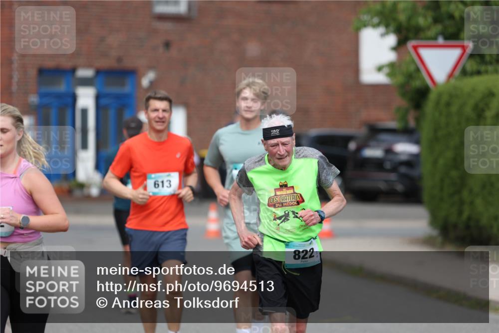 10.05.2026 - 8. Wedeler Halbmarathon Andreas Tolksdorf http://msf.ph/oto/9694513 10.05.2026 10:22:53 Laufen 613, 822 meine-sportfotos.de