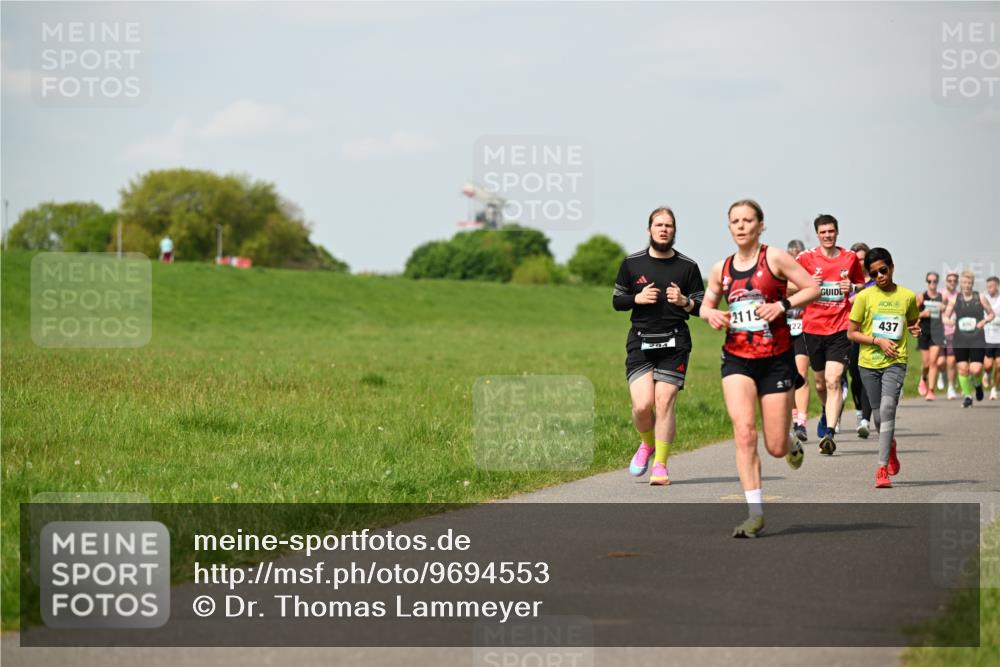 10.05.2026 - 8. Wedeler Halbmarathon Dr. Thomas Lammeyer http://msf.ph/oto/9694553 10.05.2026 11:19:37 Laufen 2115, 222, 437 meine-sportfotos.de
