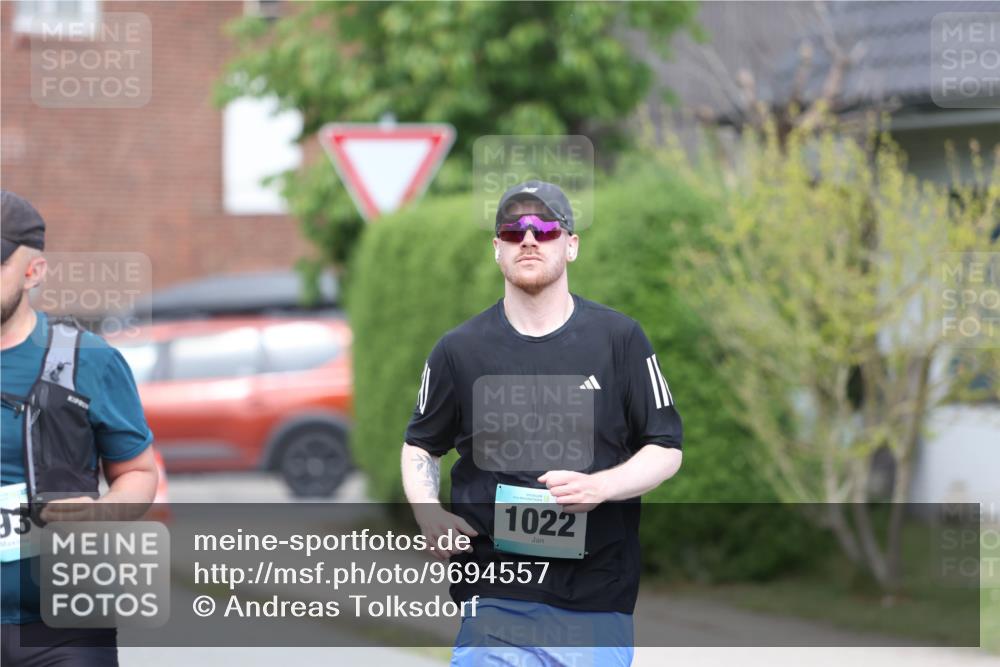 10.05.2026 - 8. Wedeler Halbmarathon Andreas Tolksdorf http://msf.ph/oto/9694557 10.05.2026 10:22:58 Laufen 93, 1022 meine-sportfotos.de