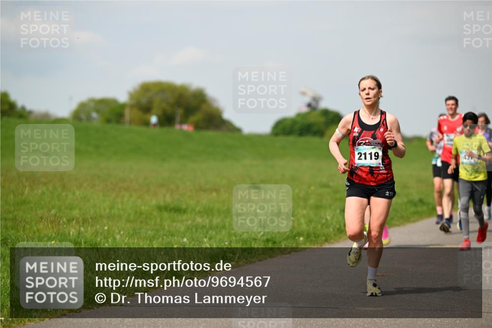 10.05.2026 - 8. Wedeler Halbmarathon Dr. Thomas Lammeyer http://msf.ph/oto/9694567 10.05.2026 11:19:38 Laufen 2119 meine-sportfotos.de