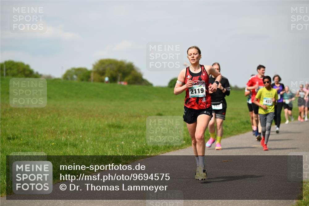 10.05.2026 - 8. Wedeler Halbmarathon Dr. Thomas Lammeyer http://msf.ph/oto/9694575 10.05.2026 11:19:39 Laufen 2119, 204, 437 meine-sportfotos.de