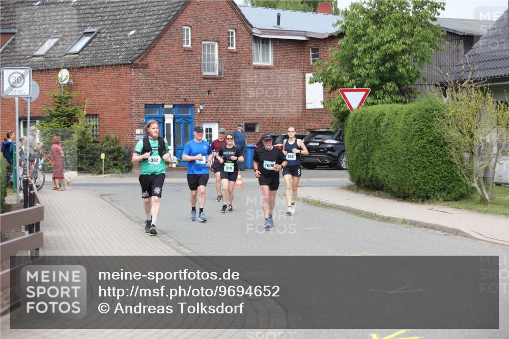 10.05.2026 - 8. Wedeler Halbmarathon Andreas Tolksdorf http://msf.ph/oto/9694652 10.05.2026 10:23:40 Laufen 30, 382, 04, 318, 1000, 255 meine-sportfotos.de