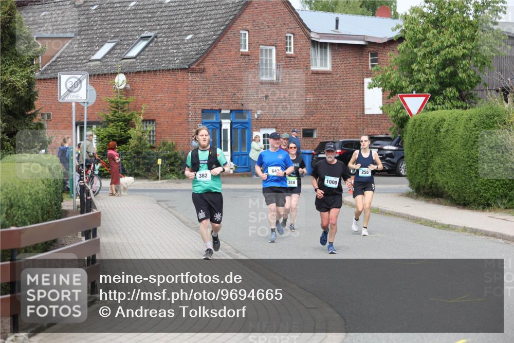 10.05.2026 - 8. Wedeler Halbmarathon Andreas Tolksdorf http://msf.ph/oto/9694665 10.05.2026 10:23:41 Laufen 382, 64, 318, 1000, 255 meine-sportfotos.de